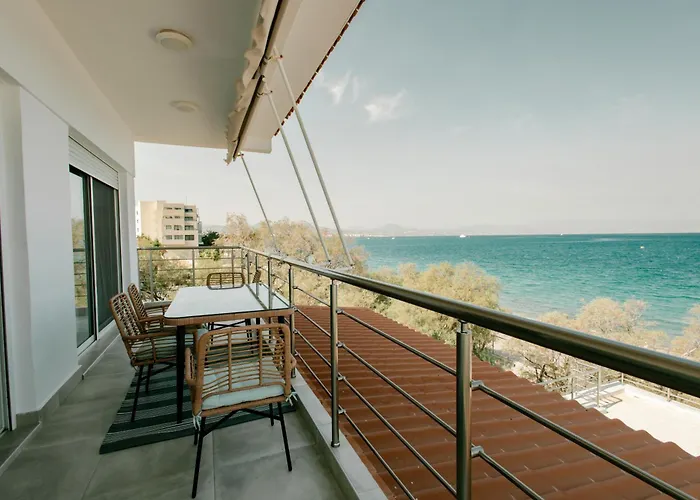 My Greek Oasis Λουτράκι